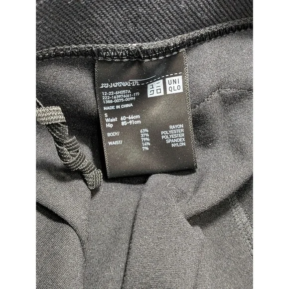 Uniqlo Black Pleated Midi Skirt - Picture 4 of 5